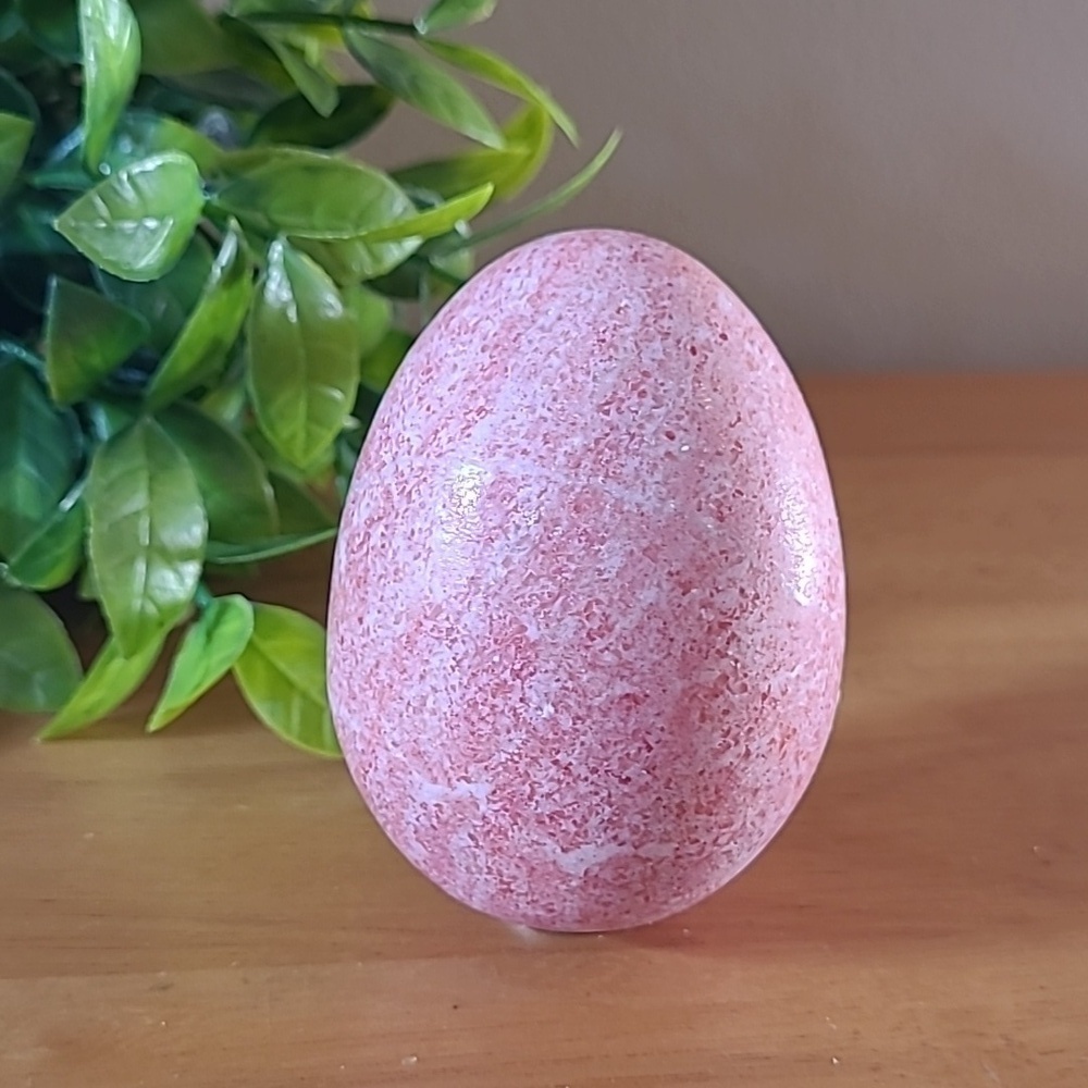 VINTAGE Handcarved Marble Egg Home Decor or Paperweight